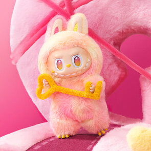 Plyšák ve stylu LABUBU – růžový Loyalty